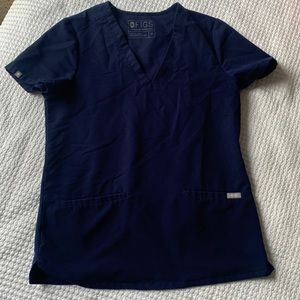 XS FIGS NAVY TWO POCKET SCRUB TOP GOOD USED CONDITION